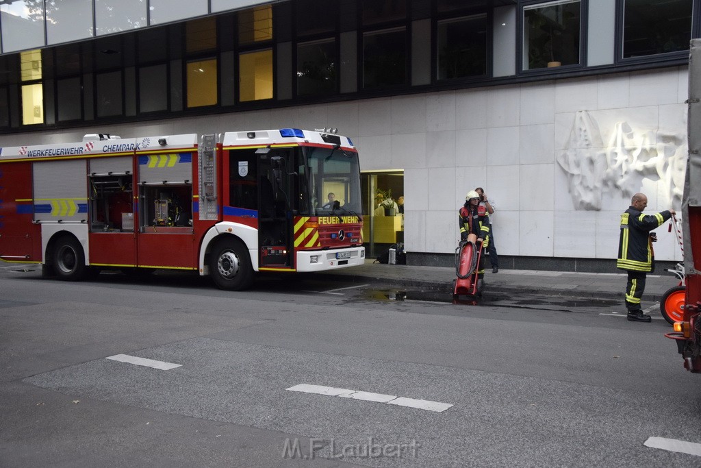 Feuer 2 WDR Koeln Altstadt Nord An der Rechtschule P138.JPG - Miklos Laubert